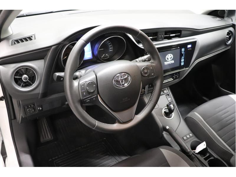 Toyota Auris 1.8 CVT HSD TC - photo 15