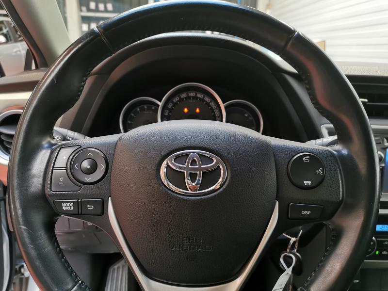 Toyota Auris 1.4 D-4D - photo 13