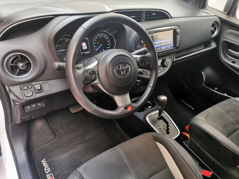 Toyota Yaris 1,5 Hybrid e-CVT - photo 10